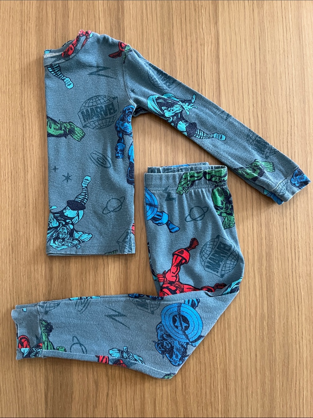 Marvel, Boys Avengers™ Snug Fit Cotton Pajama, Multi Colored,size 6 runs smaller